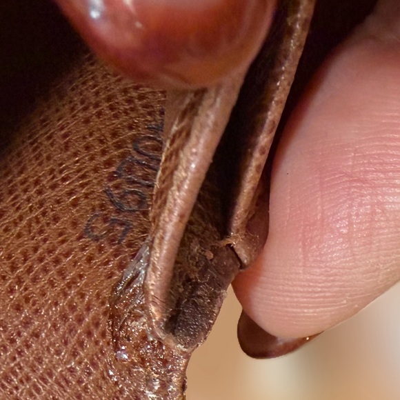 Louis Vuitton Monogram Brown and Gold Wallet - Picture 4 of 5